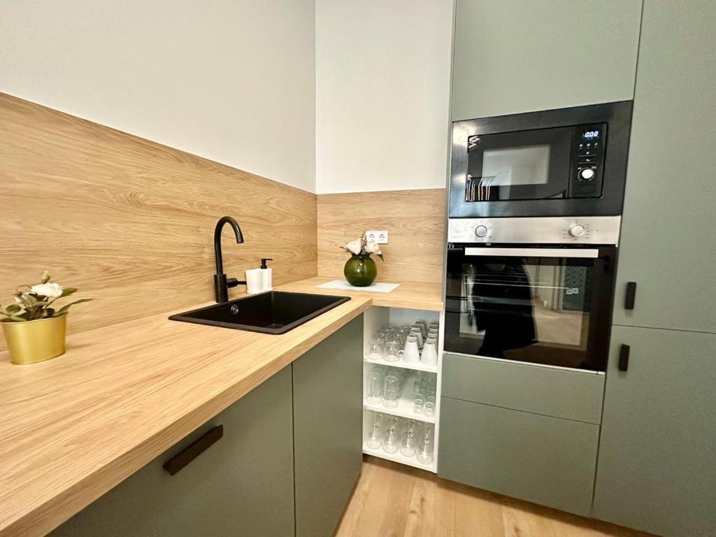 Apartment At Gozsdu Courtyard #Partyzone #Downtown #Freeparking Budapest Luaran gambar